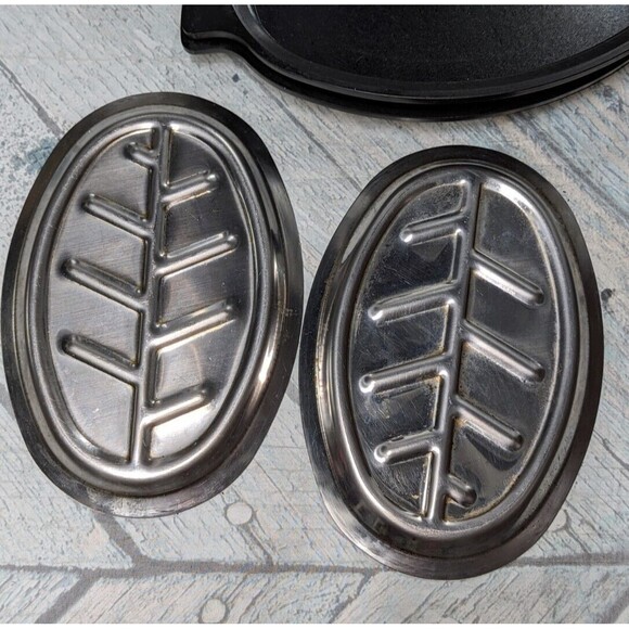 Vintage Nordic Ware Metal Steak Plates With Black Platter Tray #1112 set of 2 - Picture 6 of 8
